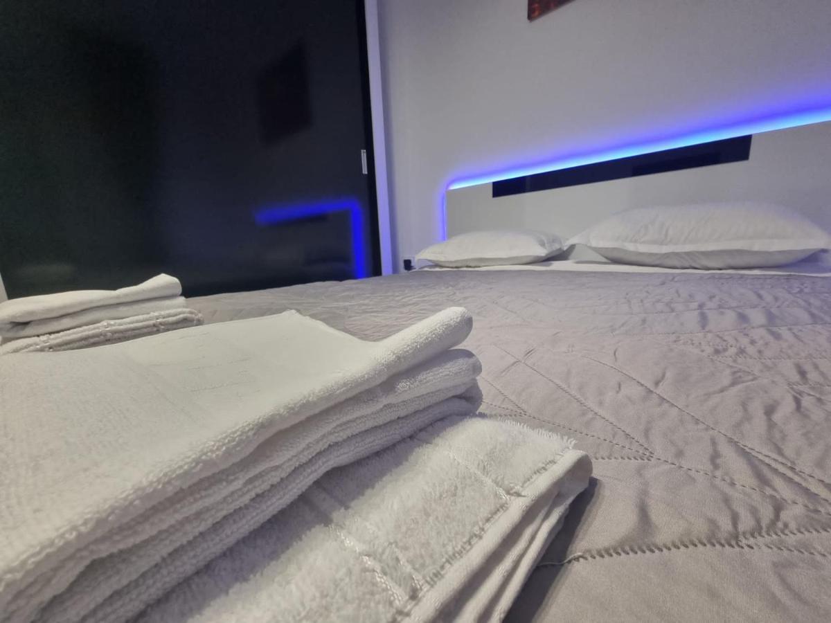 Dreams Escape 2 Apartment Крайова Екстериор снимка