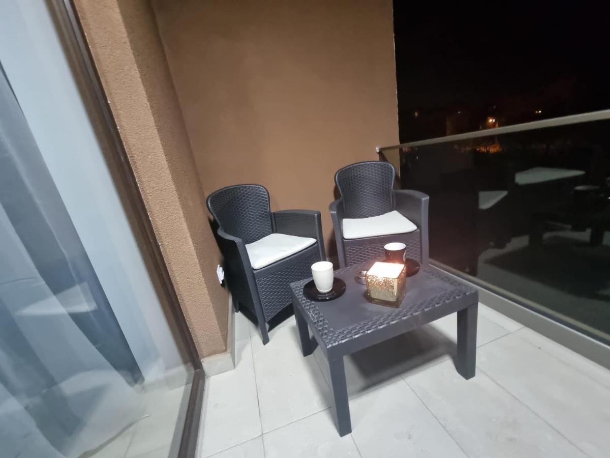 Dreams Escape 2 Apartment Крайова Екстериор снимка