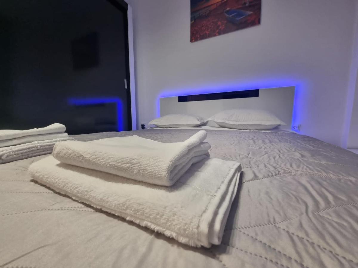 Dreams Escape 2 Apartment Крайова Екстериор снимка